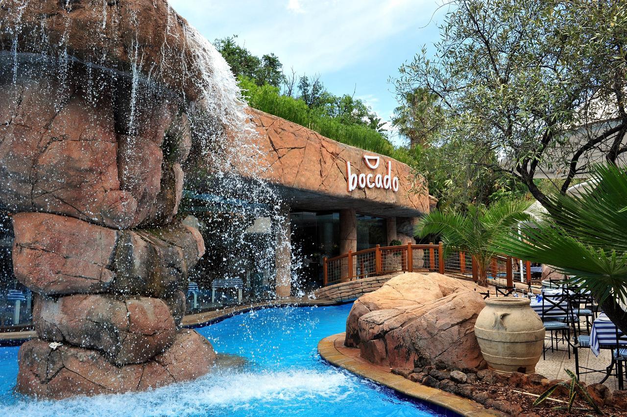 Bush Bungalows At Sun City Resort Рюстенбург Экстерьер фото