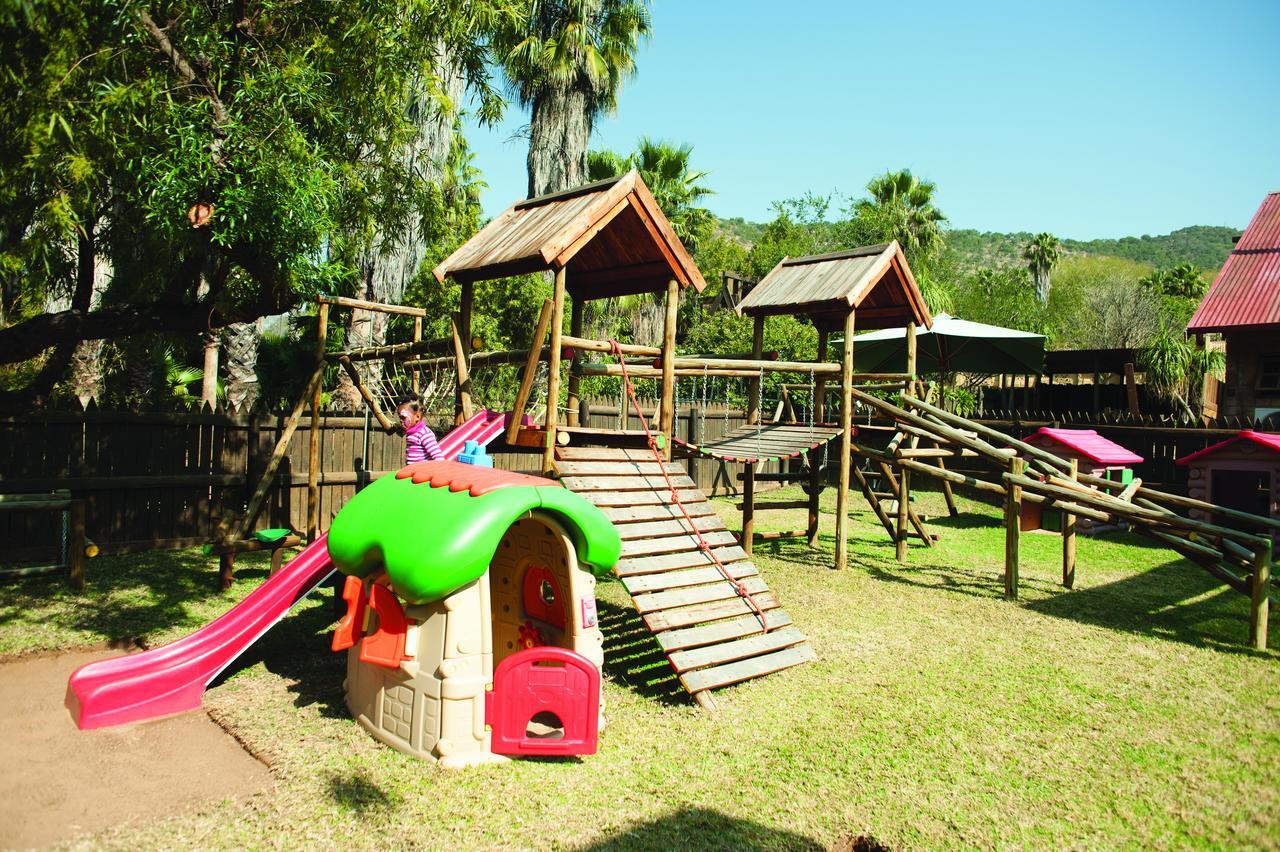 Bush Bungalows At Sun City Resort Рюстенбург Экстерьер фото