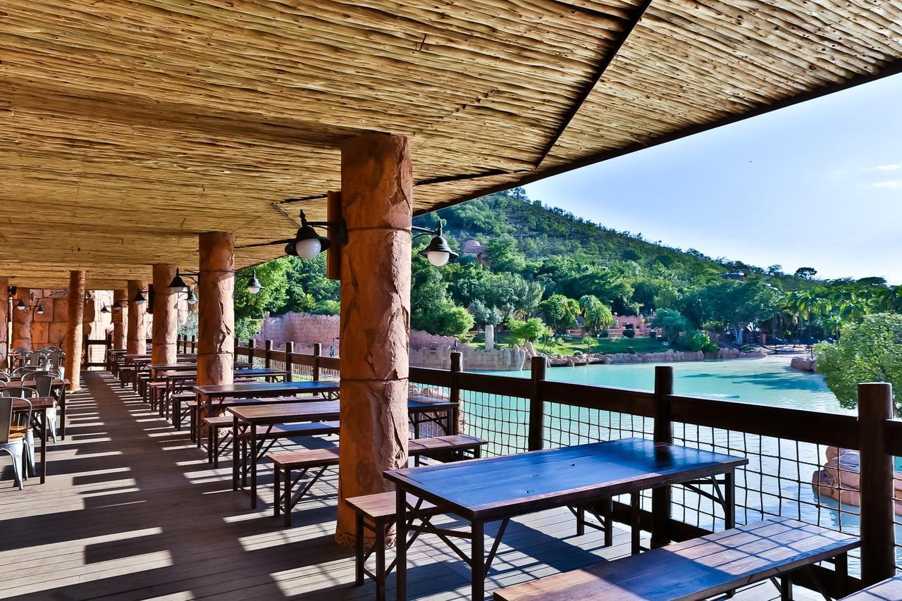 Bush Bungalows At Sun City Resort Рюстенбург Экстерьер фото
