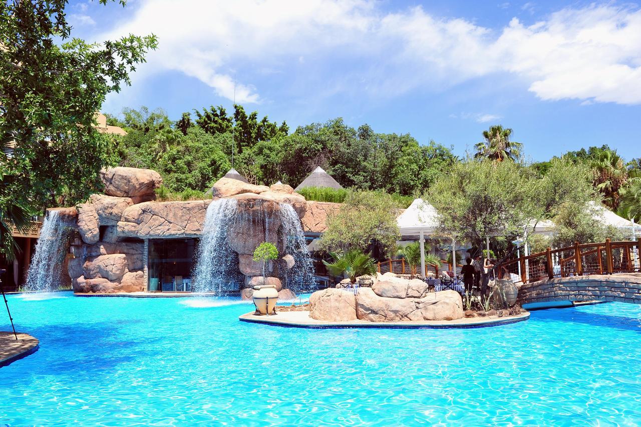 Bush Bungalows At Sun City Resort Рюстенбург Экстерьер фото