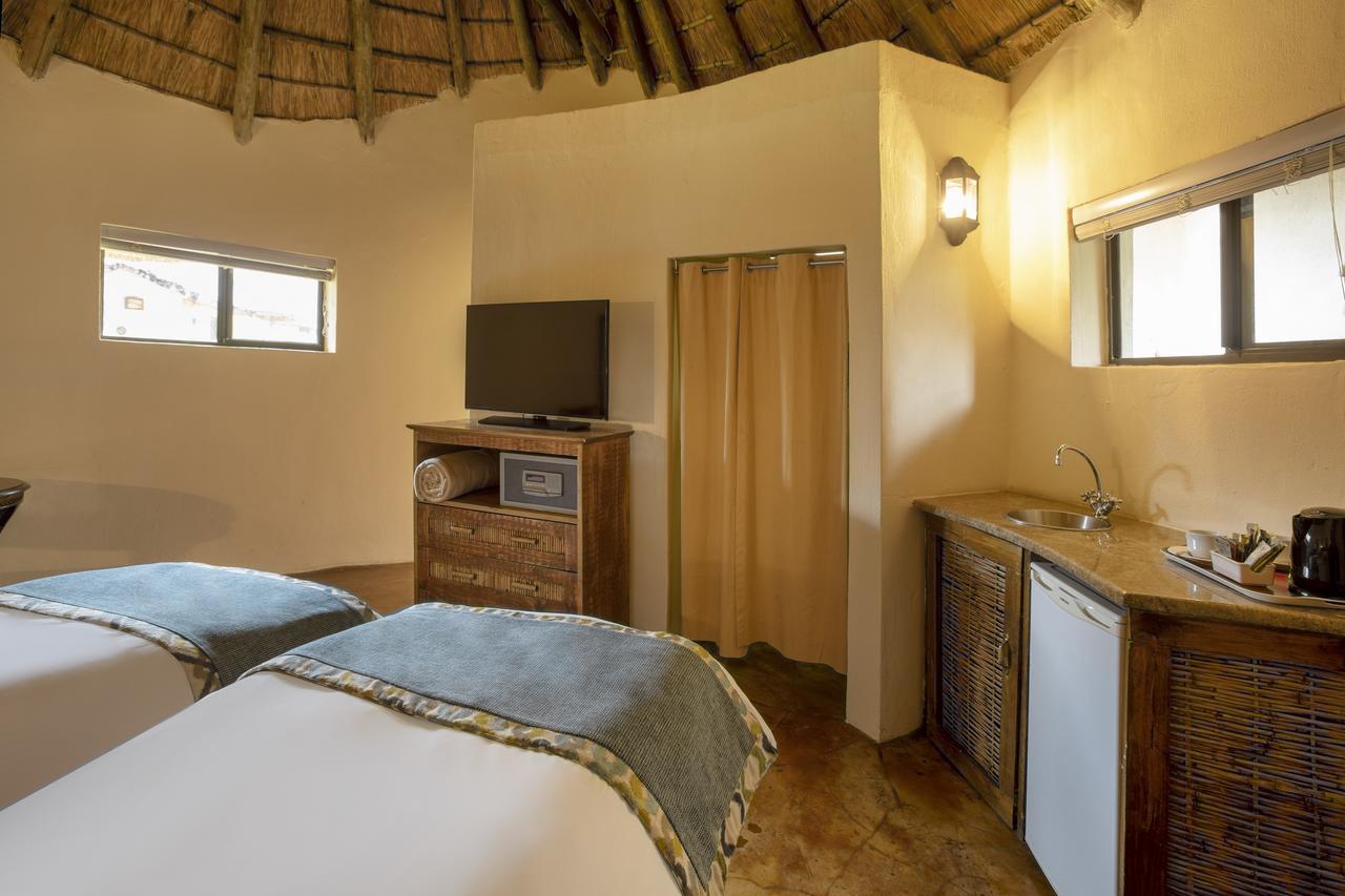 Bush Bungalows At Sun City Resort Рюстенбург Экстерьер фото